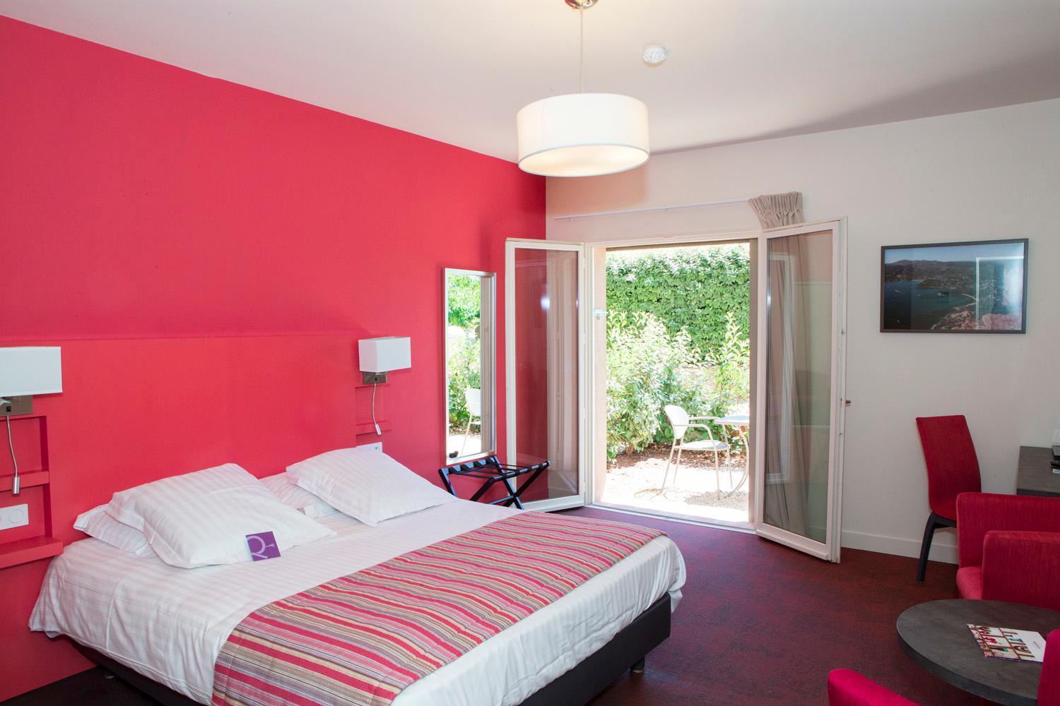 Mercure Aix-En-Provence Sainte-Victoire Châteauneuf-le-Rouge Exterior foto